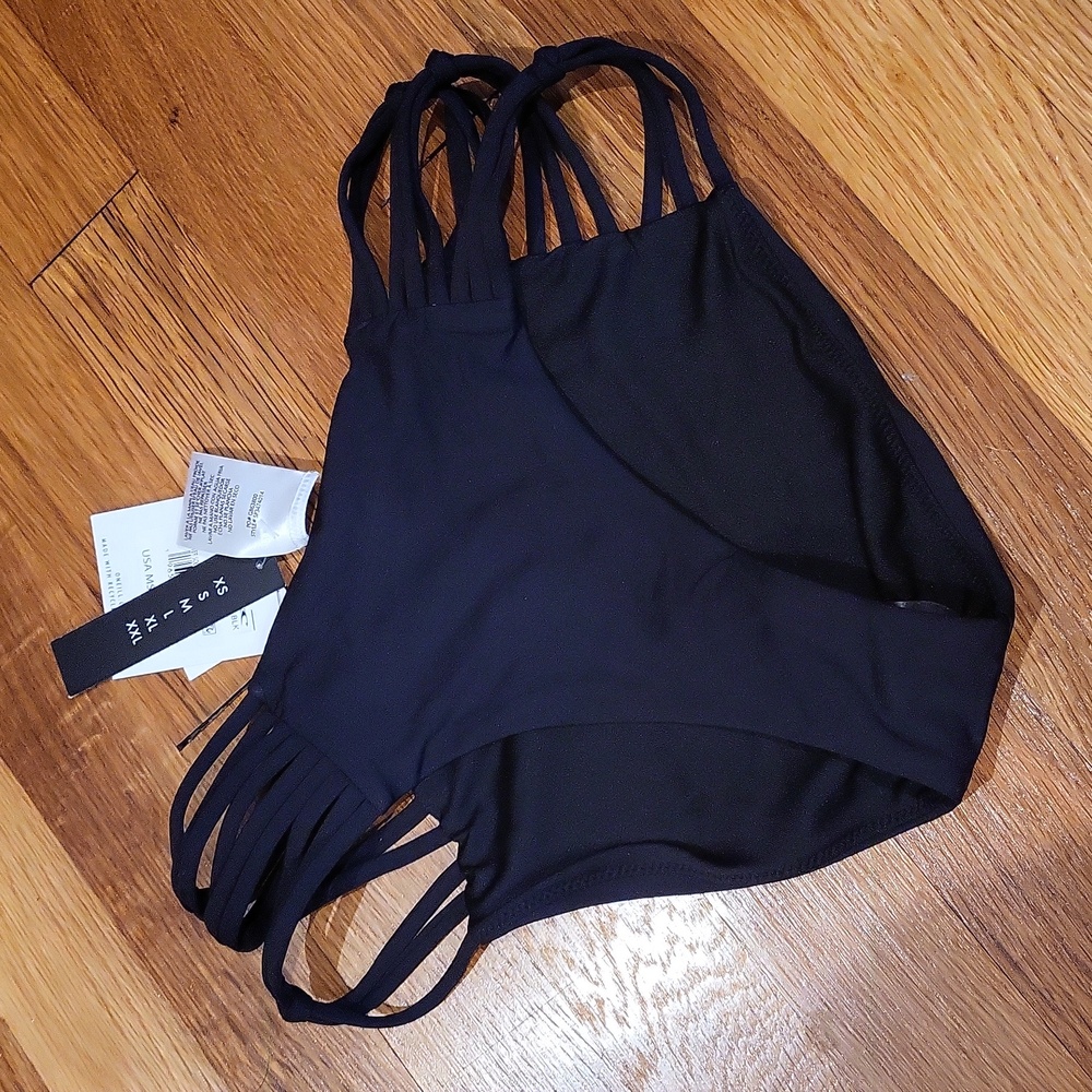 O'neill black bikini bottoms small